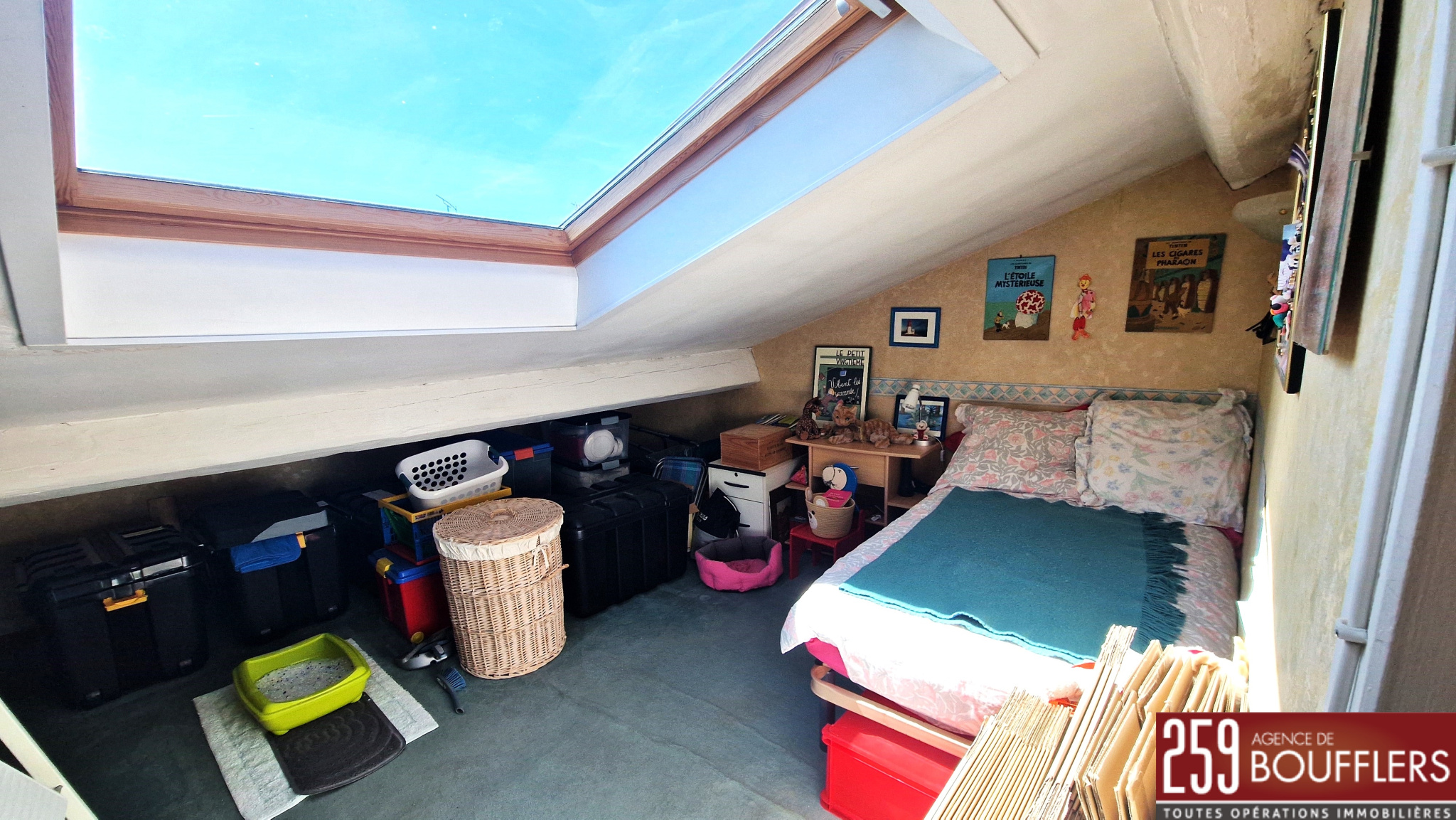 VANDOEUVRE-LES-NANCY / DUPLEX AVEC BALCON, JARDINET ET PARKI